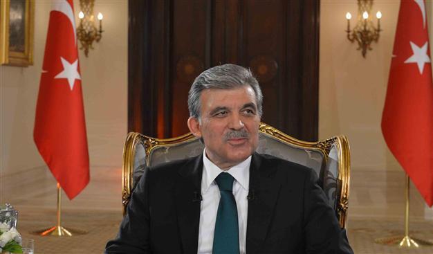 Turkish President Gül intervenes in crisis, meets opposition leaders and PM