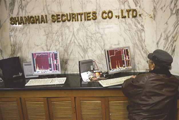 Pressed Chinese firms delay IPOs