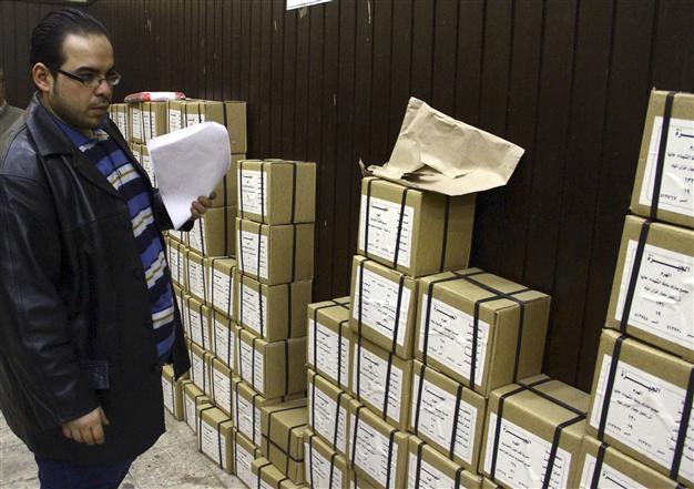 Egyptians set to vote on army-backed post-Morsi constitution