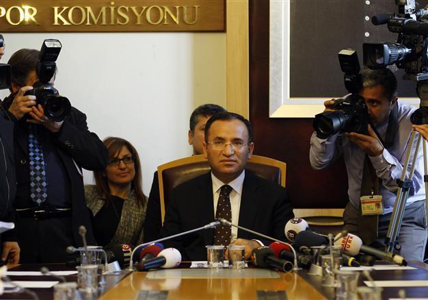 Turkish justice minister downplays official’s phone call to graft prosecutor