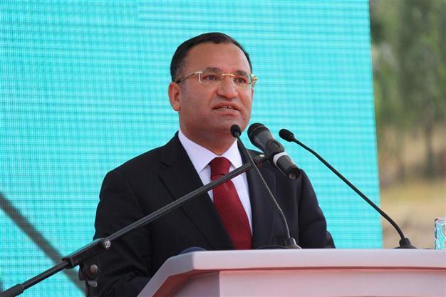 Turkish Deputy PM files complaint over ‘violation of secrecy’ in corruption probe