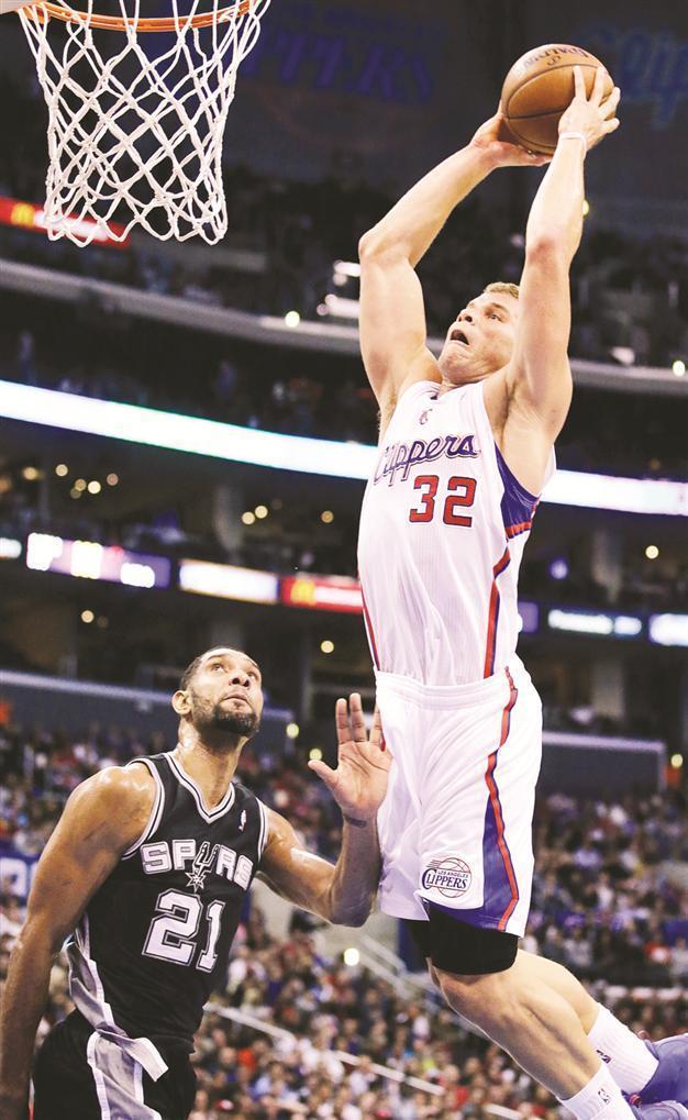 Griffin improves game to aid Clippers