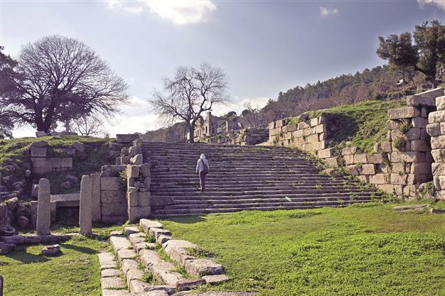 Turkeys ancient pathways at the service of adventurers
