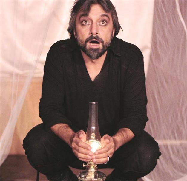 Actor Kean at Hayal Perdesi