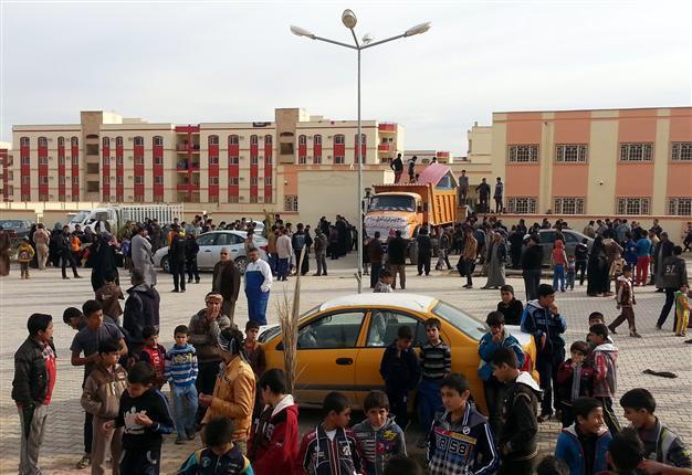 Clashes and shelling as 140,000 flee Iraq conflict