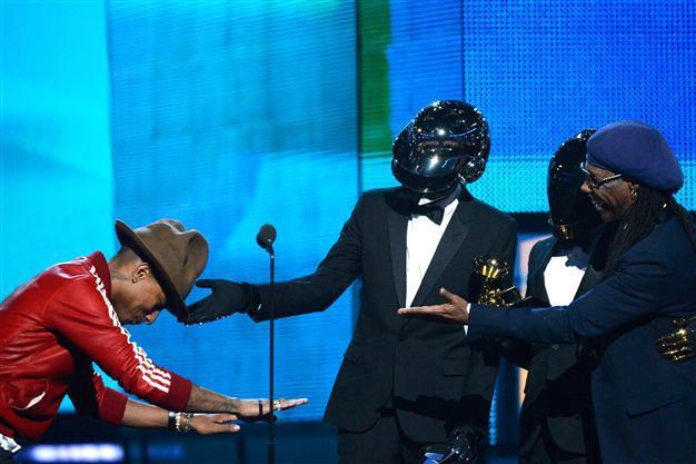 Daft Punk gets lucky, sweeps Grammys
