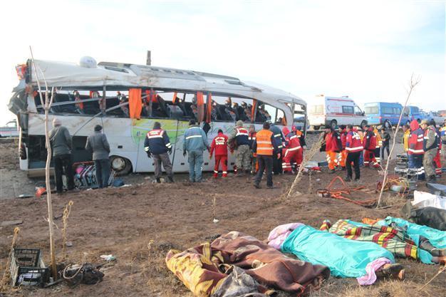 Nine killed as passenger bus falls into ditch in Central Anatolian highway