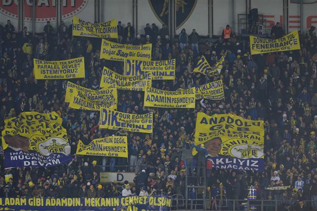 Seven Fenerbahçe fans detained after Turkish football match