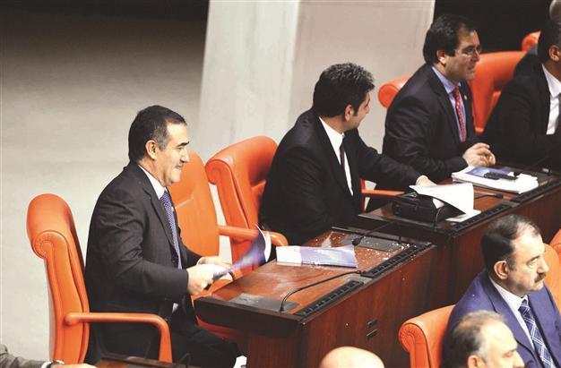 CHP appoints its mufti deputy as mayoral candidate of Istanbuls Üsküdar district
