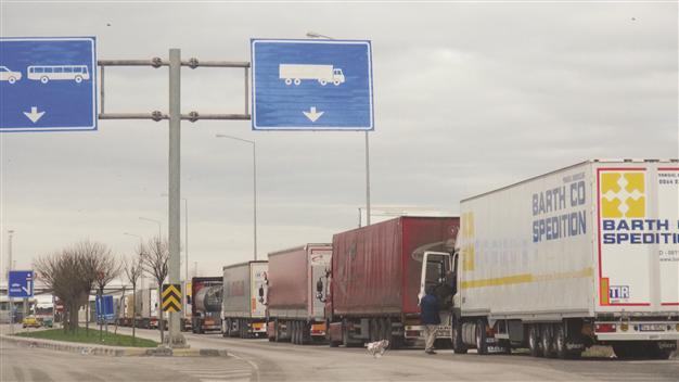 Turkey, Bulgaria place ban each other’s trucks