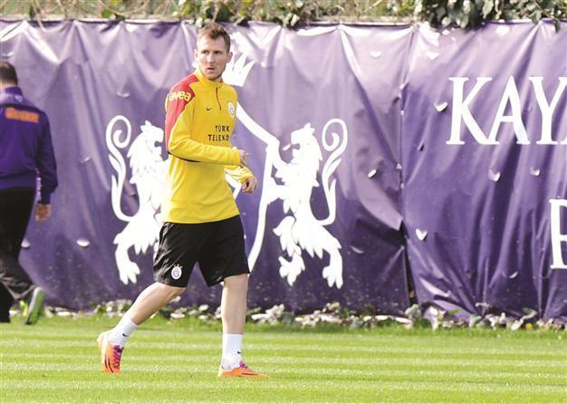 Galatasaray delves into fountain of youth in transfer market