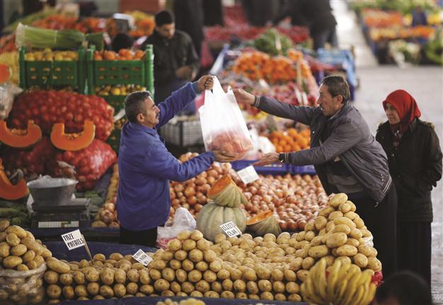 Surge in potato price adds political pressure in Turkey