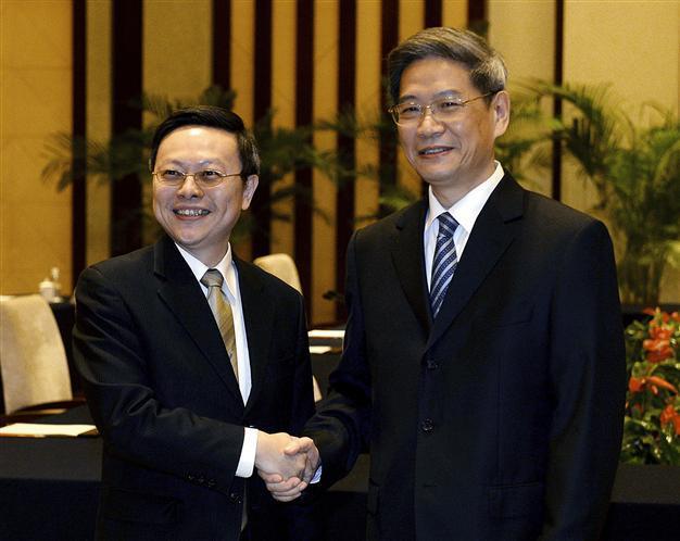 China, Taiwan hold highest-level talks since split
