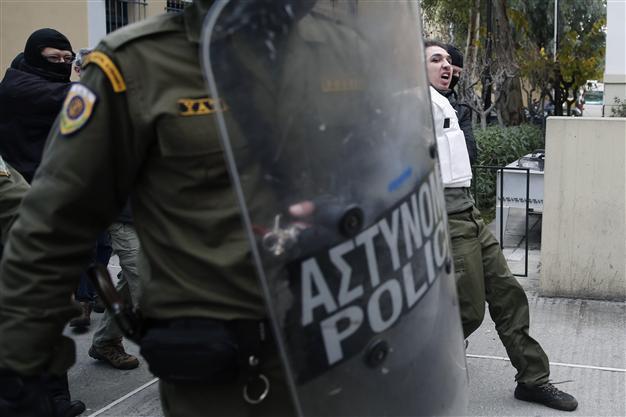 Senior members of DHKP/C arrested in Greece: Report
