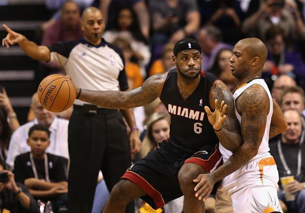 LeBron scores 37 to lift Heat over Suns