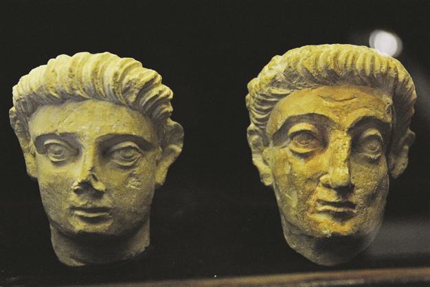 Antique glass pieces on display in Gaziantep’s private museum