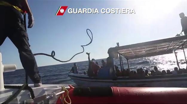 Italy rescues boat with 105 Syrian refugees