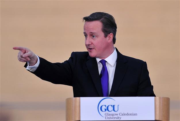 Cameron urges Britons to fight to keep Scotland