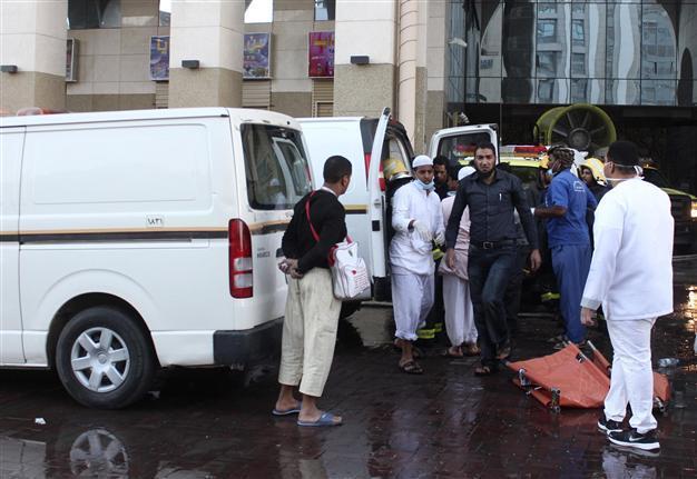Hotel blaze kills 15 pilgrims in Saudi holy city of Medina
