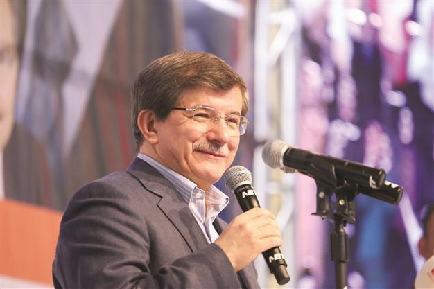 Foreign Minister Davutoğlu: Turkey hopeful for ‘last chance’ on Cyprus