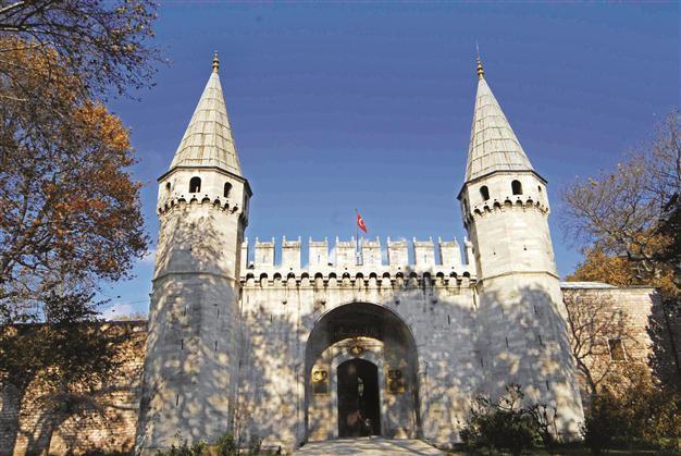 Topkapı Palace Museum beats Hagia Sophia in 2013