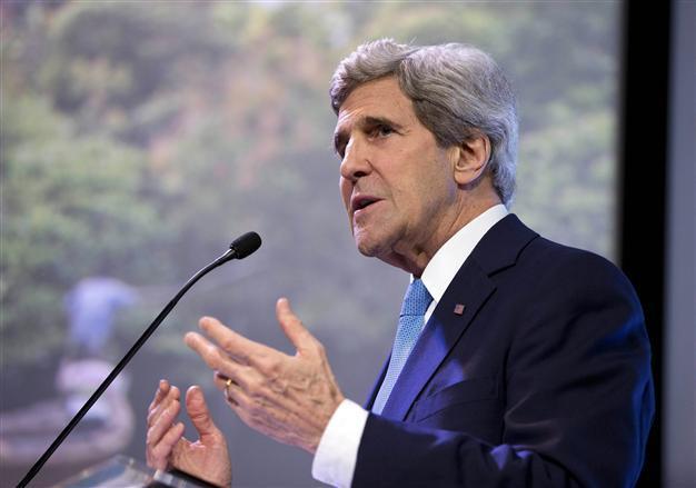 Kerry slams Russia for enabling Assad to stay in power