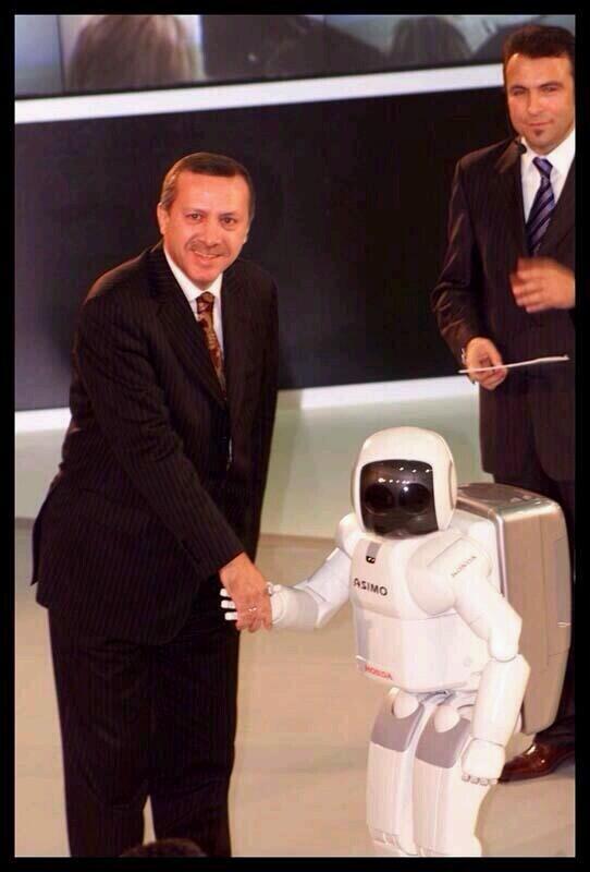 Robot witch hunt starts on social media against shady lobby after Erdoğan’s tip-off