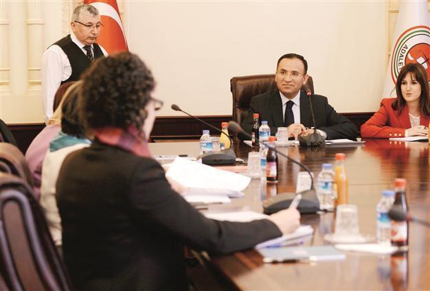 MHP files censor motion against Justice Minister Bozdağ