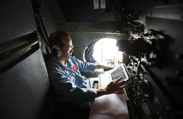 Iranian people-smuggling link as Malaysia jet search widens