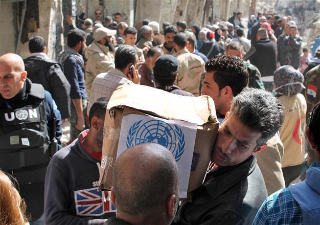 Fighting in Damascus district halt aid to Palestinians: UN