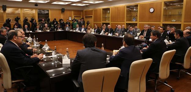 Turkey in diplomacy with Russia over crisis
