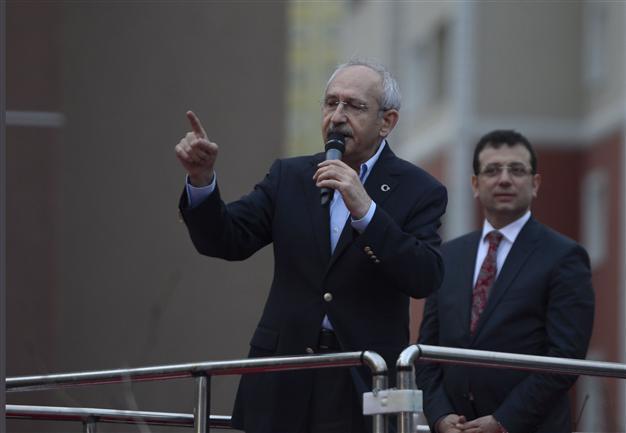 Main opposition CHP leader slams government for manipulating court