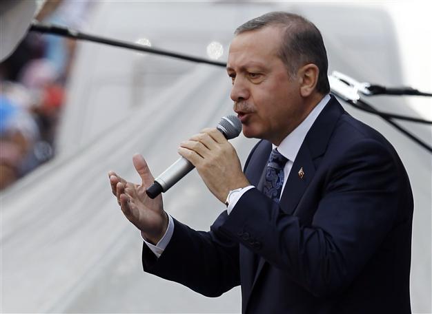 Turkish PM Erdoğan continues salvo against main opposition CHP
