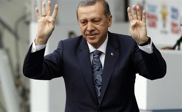 Turkish PM Erdoğan tells Putin crisis must be solved by Ukrainians