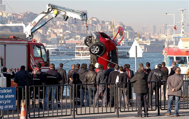 Five-year-old killed after car falls from ferry in Istanbul