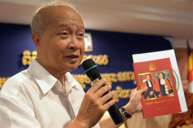 Cambodian prince returns to politics