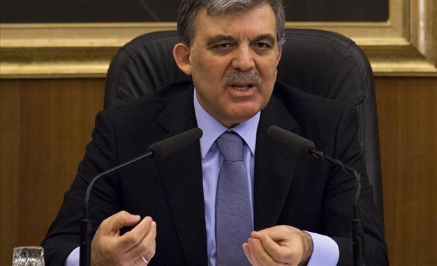 Turkish President Gül steps in for ending Twitter blackout