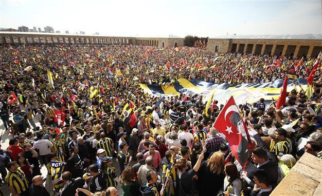 Fenerbahçe fans march to Anıtkabir for ‘justice’