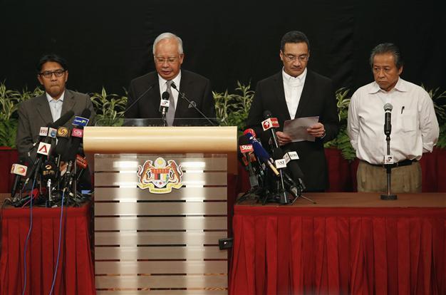 Malaysia says missing jet crashed Indian Ocean