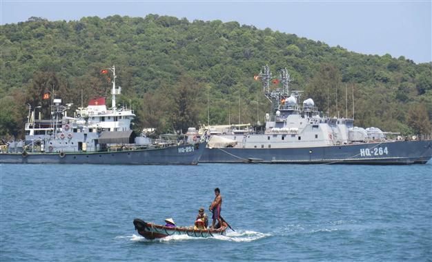 Malaysian jetliner may have turned back before vanishing