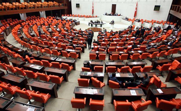 Ruling AKP-opposition row over leaked tape