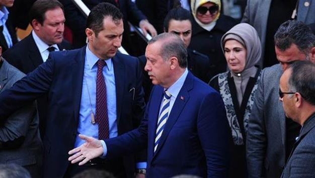 Erdoğan sues Gülen-linked journalists, as one pundit briefly detained