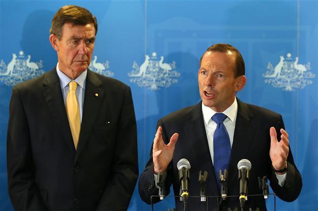 Australia says no time limit on hunt for Malaysian jet