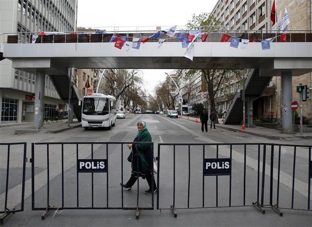 AKP deputy chair warns election board not to make decision on members’ political views