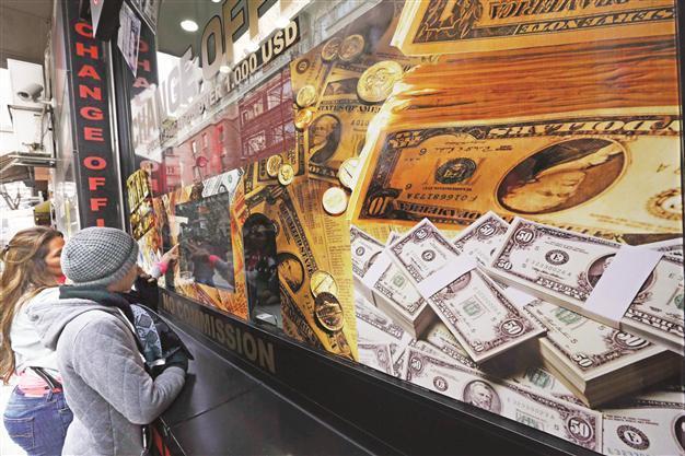 Foreign investments inflow falls with deepening of political crisis