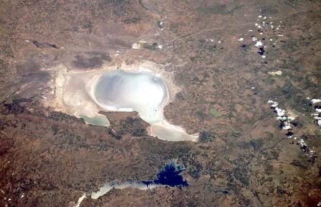 Turkey’s salty ‘Lake Tuz’ faces worst drought over the last 10 years
