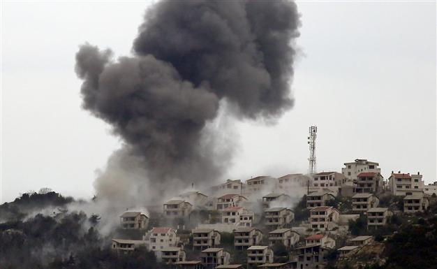 Syrian missile systems lock onto five Turkish jets as clashes rage across border