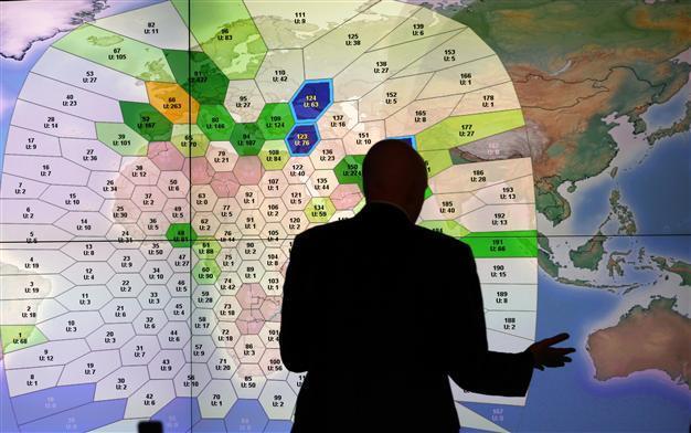 Satellite spots 122 possible objects in search: Malaysia