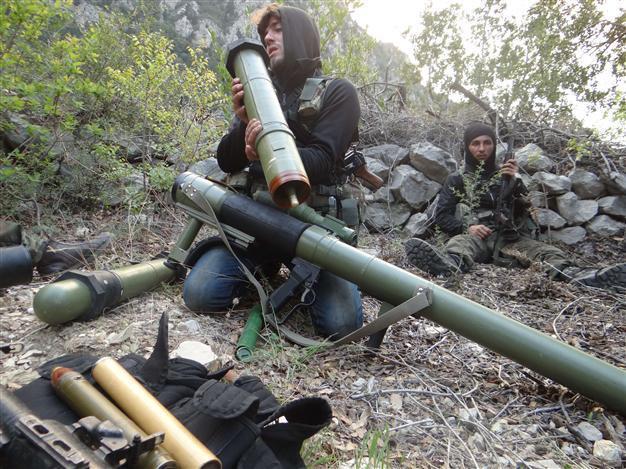 Fierce fighting raging in Syrias Latakia governorate, near Turkish border