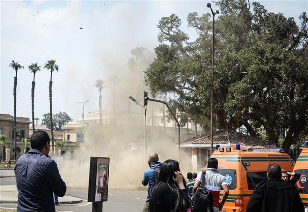 Egypt police general killed in Cairo campus blasts
